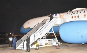 US Secretary of state lands in Kenya